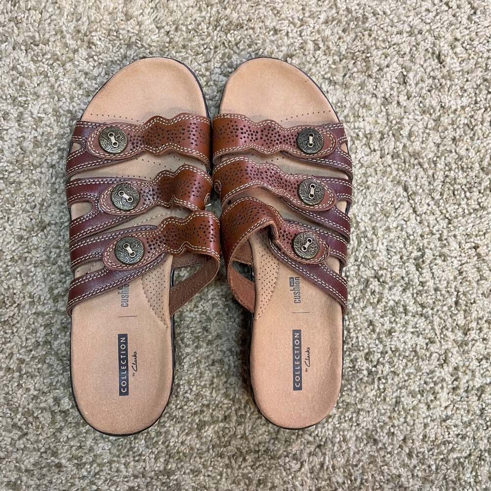 Clarks Collection Brown Leather Cushion Soft Slide Sandals Women 8.5 M Button